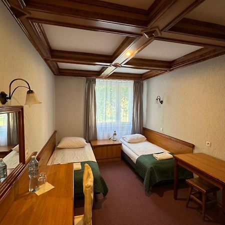 Hotel Victoria Łubowo Dış mekan fotoğraf